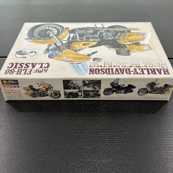 Harley-Davidson AMF FLH-80 Classic 1/15 Scale Model Kit - Sealed - Picture 4 of 6